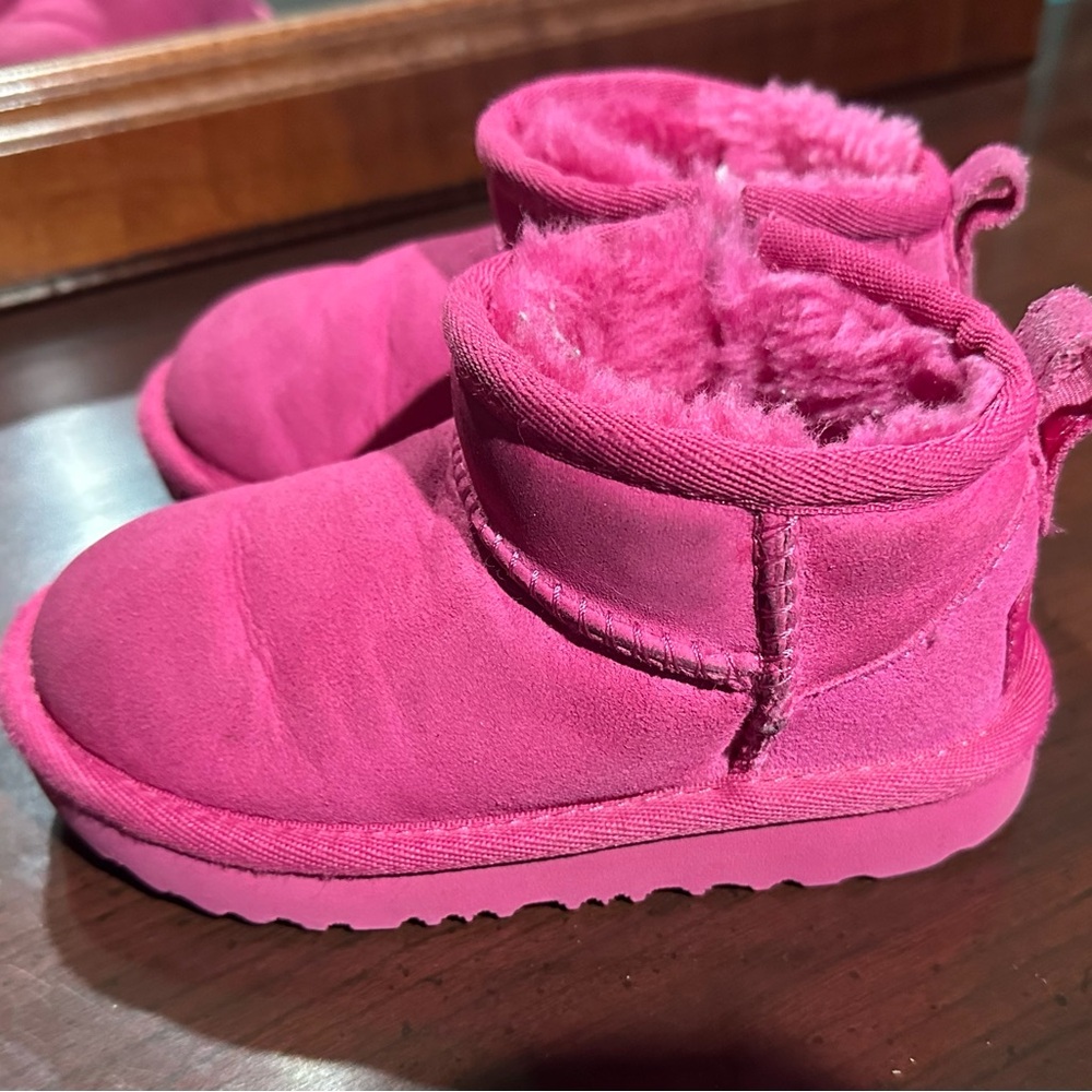 UGG Classic Ultra Mini Toddler boots